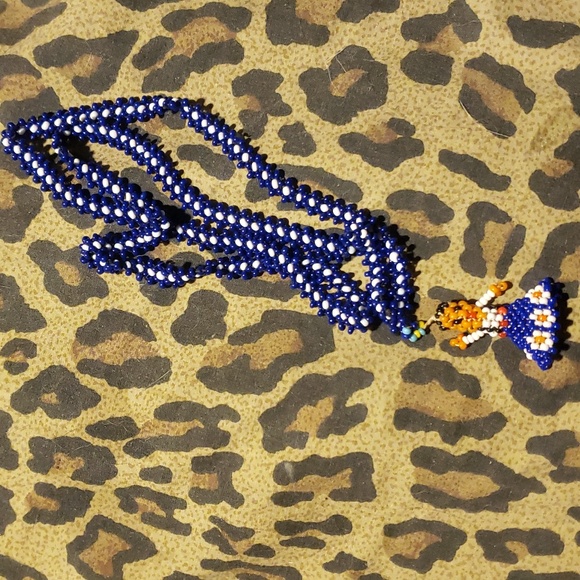 Vintage native seed bead glass necklace - Picture 4 of 4